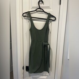 Womens Size Small Green Sleeveless Dress Zara comfy Stretchy‎ tie feature